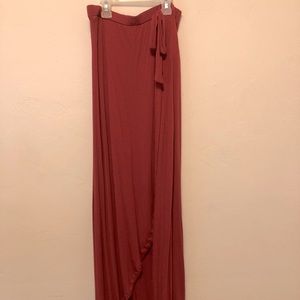 Maxi skirt. Never worn. Great condition.
